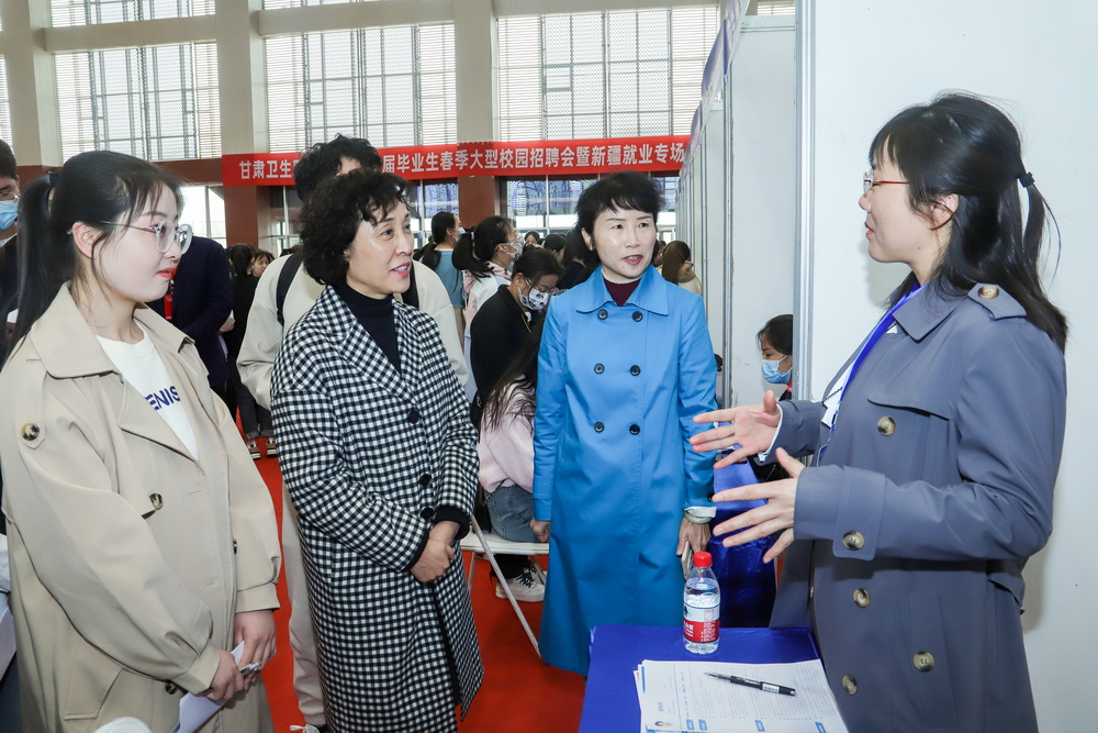 2-2023年365英国上市官网在线春季大型校园招聘会 (11)_调整大小.jpg