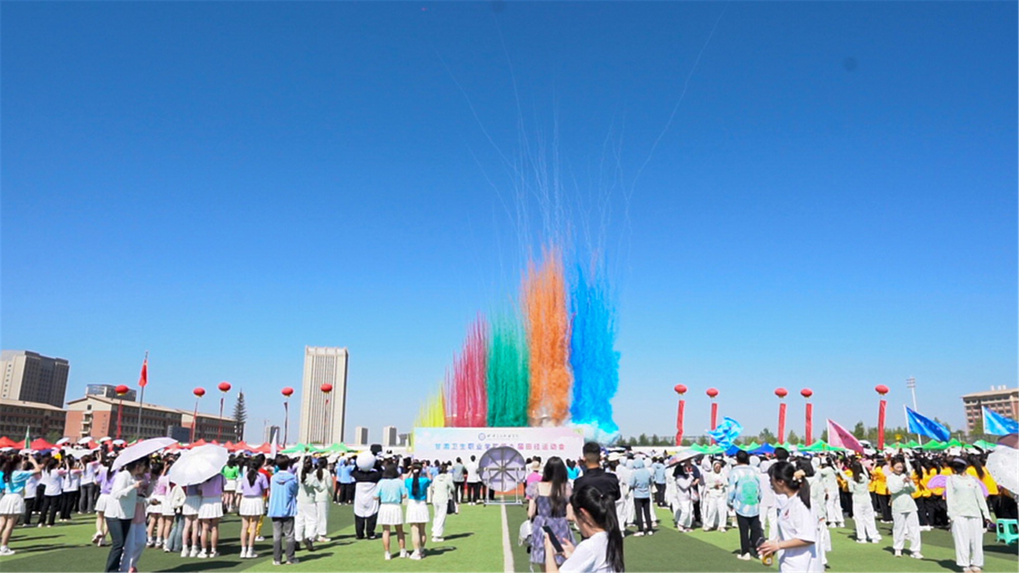 365英国上市官网在线第九届田径运动会开幕式 (115).jpg